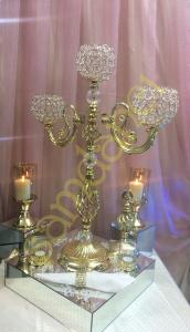 Üç Kollu Decor Kristal Top Şamdan http://www.samdanci.net Ürün Kodu : uc-kollu-decor-kristal-top-samdan-1280